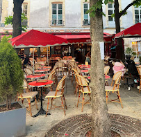 Atmosphère du Restaurant Café des Initiés à Paris - n°2
