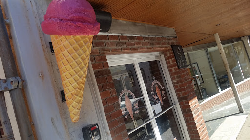 Ice Cream Shop «The Rusty Bumper», reviews and photos, 521 N Liberty St, Winston-Salem, NC 27101, USA