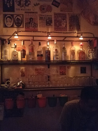 23 bar & gallery