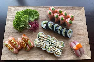 Unki Sushi image