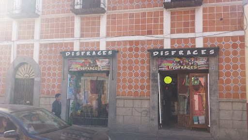 Costume shops in Puebla