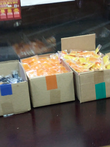 Shopping Mall «Ravenwood Shopping Center», reviews and photos, 910 Taylor Ave, Towson, MD 21286, USA