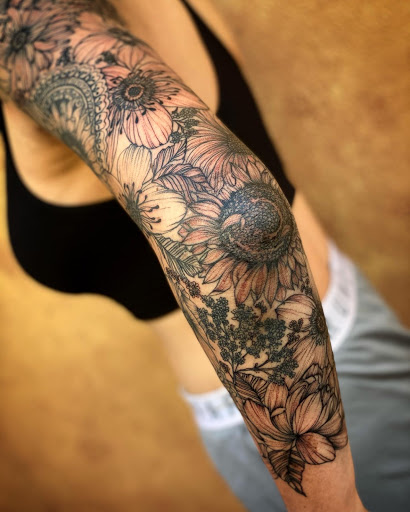 Tattoo Shop «Earthbound Tattoo», reviews and photos, 490 Orange Ave, Sand City, CA 93955, USA