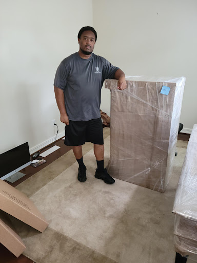 Moving and Storage Service «Two Men and a Truck», reviews and photos, 12703 Capricorn St #900, Stafford, TX 77477, USA