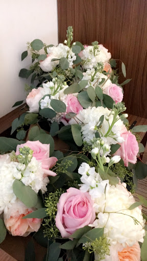 Florist «C R Flowers», reviews and photos, 1932 S River Rd, Des Plaines, IL 60018, USA