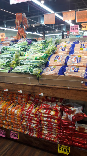 Supermarket «Food Universe», reviews and photos, 375 Tompkins Ave, Staten Island, NY 10305, USA