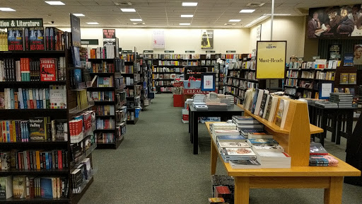 Book Store «Barnes & Noble», reviews and photos, 15246 Crossroads Pkwy, Gulfport, MS 39503, USA