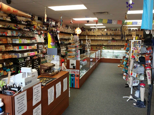 Tobacco Shop «The Octopus Garden Smoke Shop», reviews and photos, 2000 Spartanburg Hwy, Hendersonville, NC 28792, USA