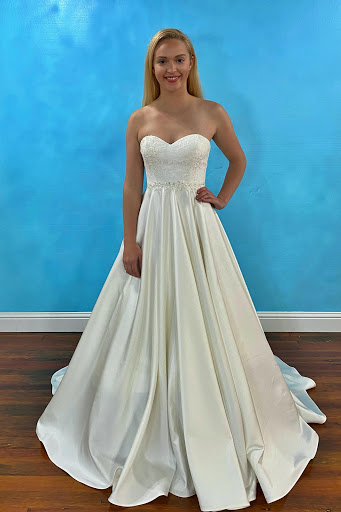 Bridal Shop «Wedding Gallery - Frenchtown», reviews and photos, 801 N 2nd St, St Charles, MO 63301, USA