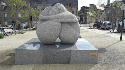 LE Central à Bégard