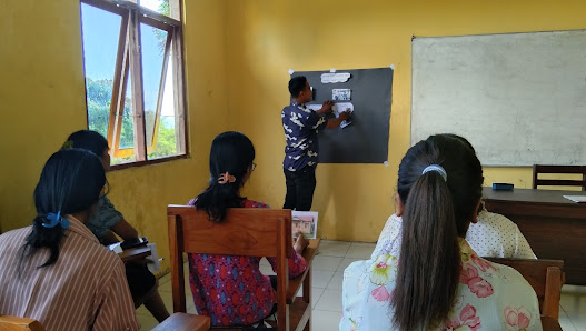 Ruang kelas - Sekolah Tinggi Teologi Injili Indonesia Kupang