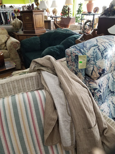 Thrift Store «Good Stuff Thrift», reviews and photos, 543 Lincoln Hwy, Fairless Hills, PA 19030, USA