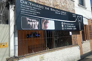 Dr. Thiago de Souza Cruz e Equipe Multidisciplinar image