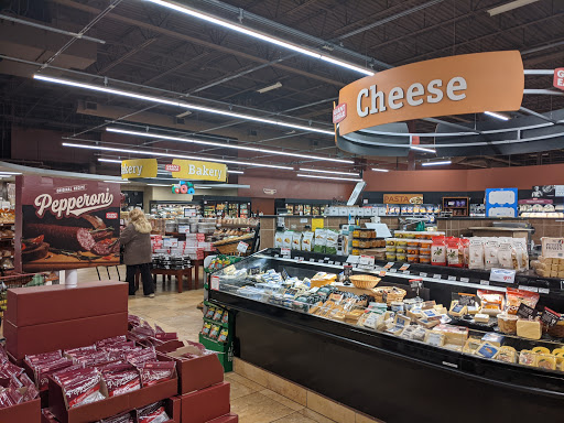 Supermarket «Giant Eagle Supermarket», reviews and photos, 27264 Lorain Rd, North Olmsted, OH 44070, USA