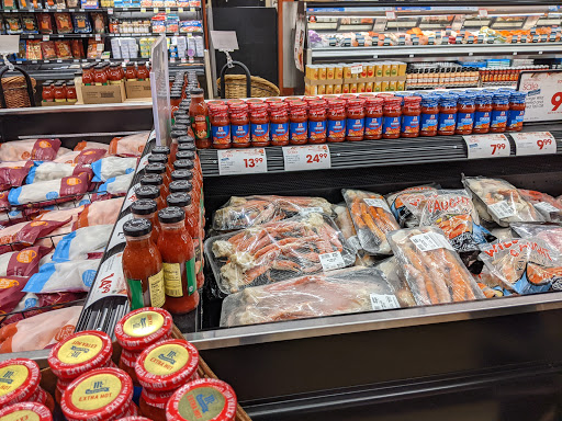 Supermarket «Giant Eagle Supermarket», reviews and photos, 27264 Lorain Rd, North Olmsted, OH 44070, USA