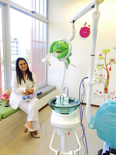 Odontopediatria y Sedación Dra. Paola Andrea Diaz C