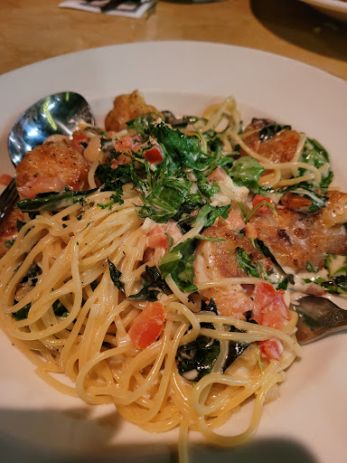 Restaurant «The Cheesecake Factory», reviews and photos, 2612 Sawgrass Mills Cir, Sunrise, FL 33323, USA