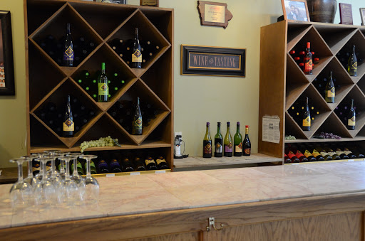 Winery «Summerset Winery», reviews and photos, 15101 Fairfax St, Indianola, IA 50125, USA