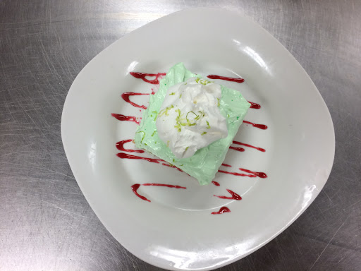 Restaurant «Hilltop Restaurant & Bar», reviews and photos, 4206 Lake Ave, Lockport, NY 14094, USA