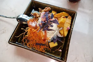 Tuyama Sushi image