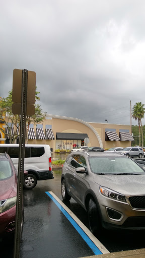 Outlet Store «VF Outlet», reviews and photos, 15501 S Apopka Vineland Rd, Orlando, FL 32821, USA
