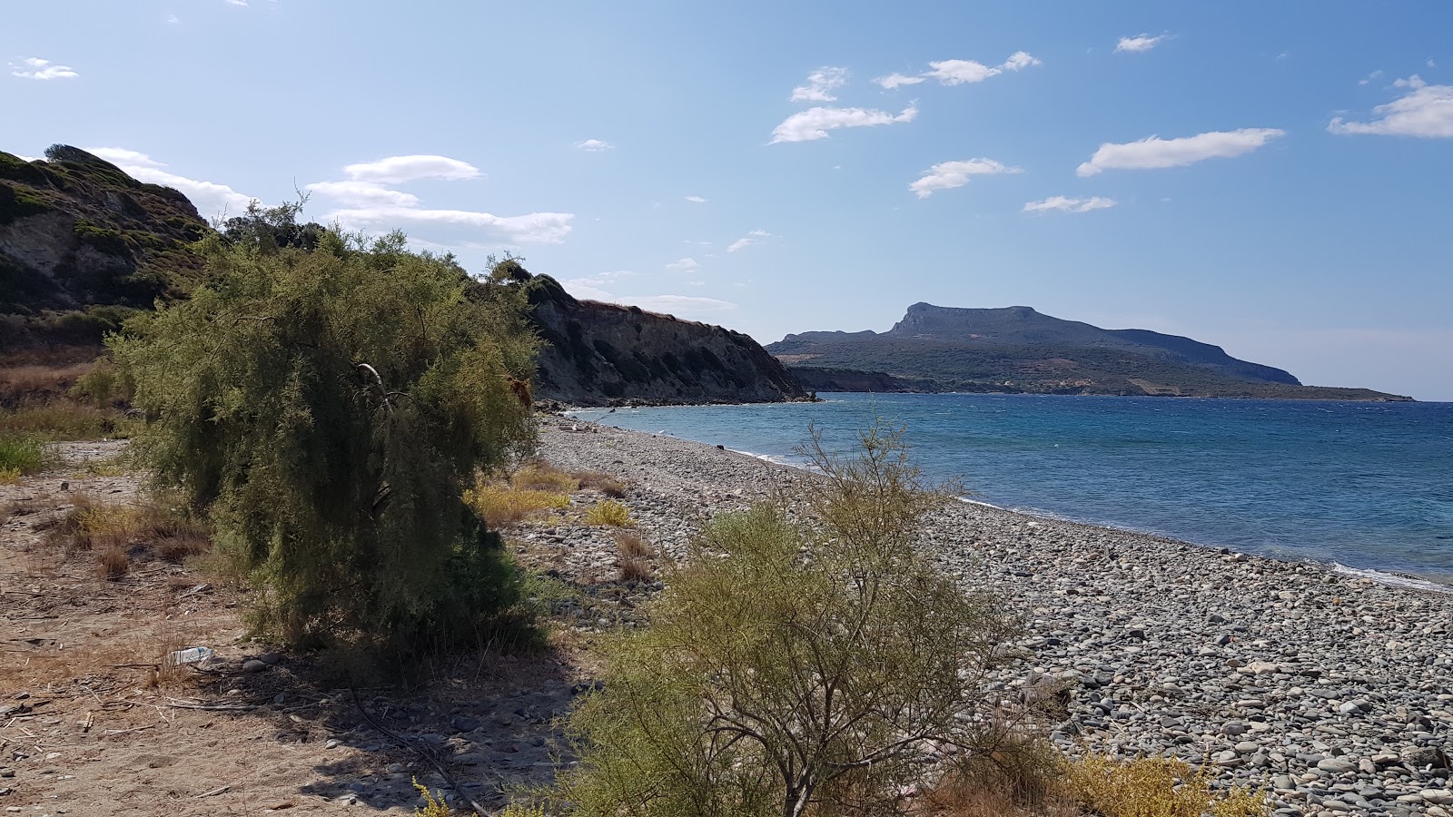 Fotografija Asopos beach II z sivi kamenček površino