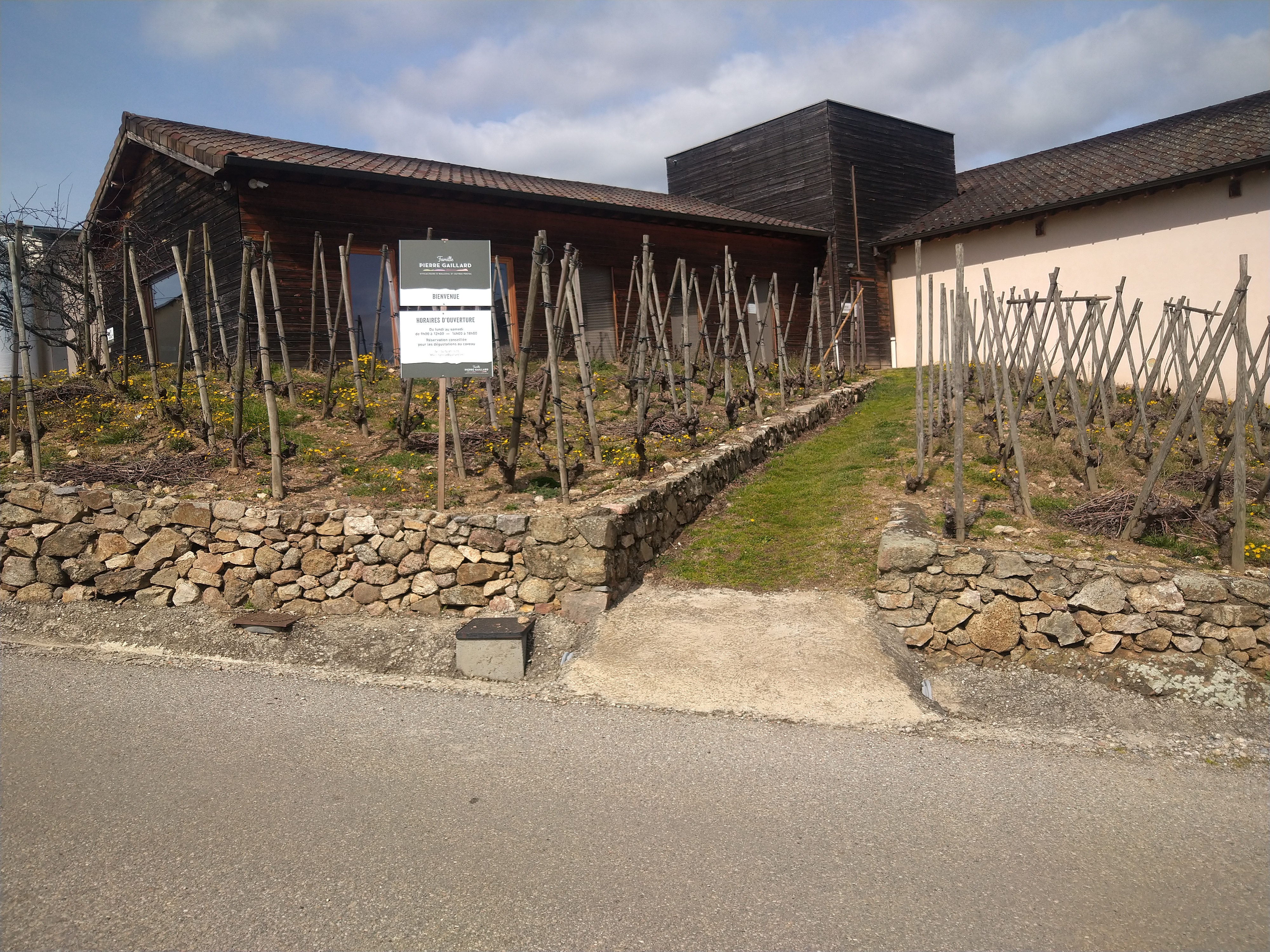 Photo n° 1 de l'avis de Cymru.o fait le 20/03/2023 à 13:41