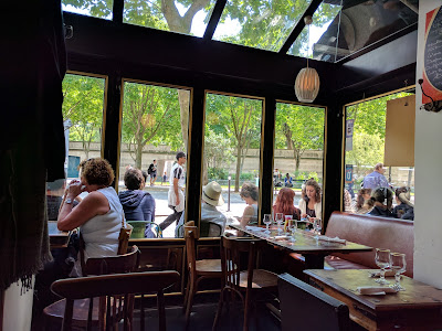 Côté Canal à Paris