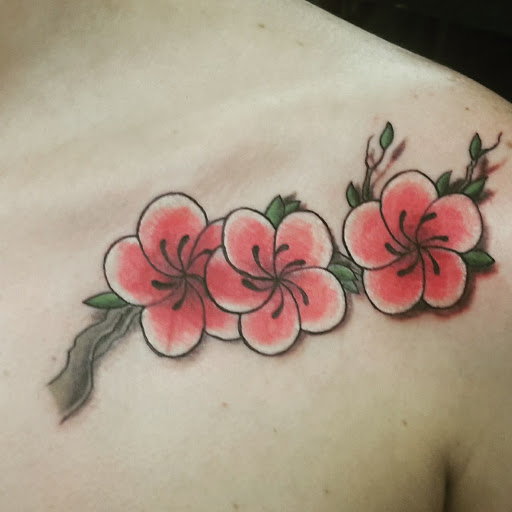 Tattoo Shop «Your Design Or Mine Tattoos», reviews and photos, 1993 Harrodsburg Rd, Lexington, KY 40504, USA