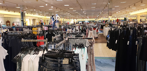 Department Store «Von Maur», reviews and photos, 1350 Hickory Point Mall, Forsyth, IL 62535, USA