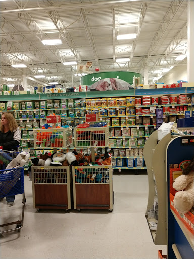 Pet Supply Store «PetSmart», reviews and photos, 4731 Commercial Dr, New Hartford, NY 13413, USA