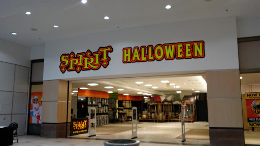 Shopping Mall «Meridian Mall», reviews and photos, 1982 W Grand River Ave, Okemos, MI 48864, USA