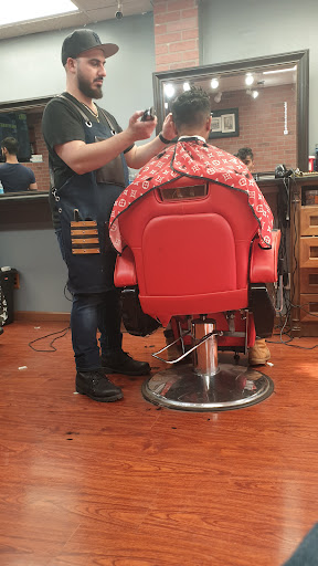 Barber Shop «The Barber Shop», reviews and photos, 70-23 Austin St, Forest Hills, NY 11375, USA