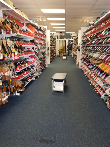 Shoe Store «Shoe Show», reviews and photos, 734 E Chicago St, Coldwater, MI 49036, USA