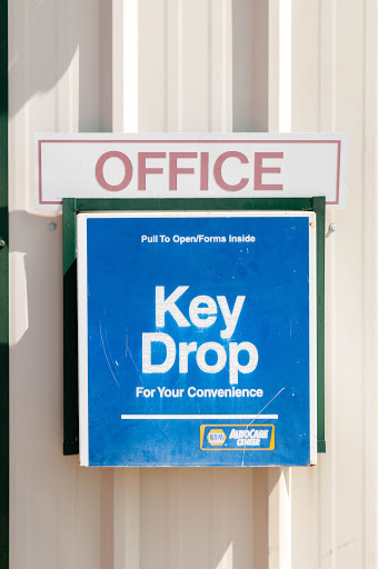 Auto Body Shop «Jim Williams Body Shop», reviews and photos, 100 Elk Park Dr, Taylorsville, KY 40071, USA