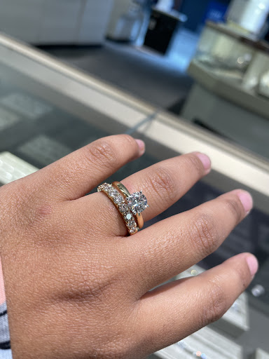 Jewelry Store «Kay Jewelers», reviews and photos, 11800 W Broad St #1124, Richmond, VA 23233, USA