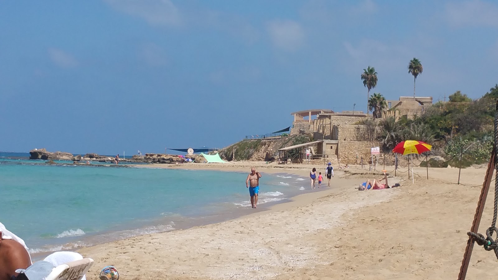 Banana beach'in fotoğrafı - rahatlamayı sevenler arasında popüler bir yer