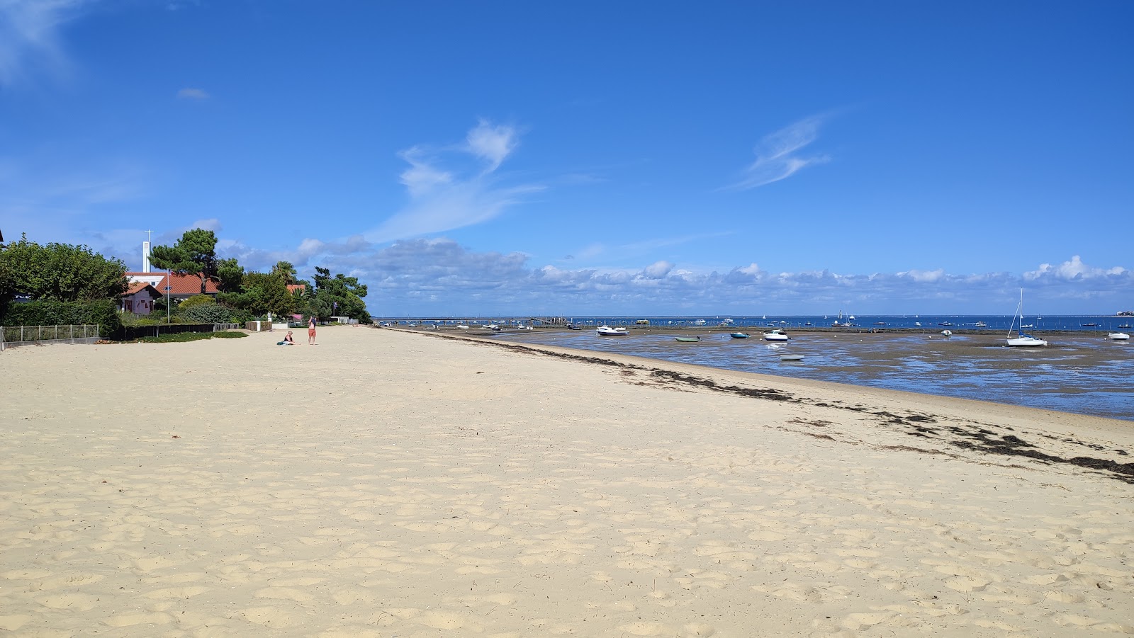 Foto di Plage du Centre con una superficie del sabbia beige