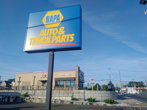 Auto Parts Store «NAPA Auto Parts - Fair Auto Bridgeport», reviews and photos, 425 North Ave, Bridgeport, CT 06606, USA