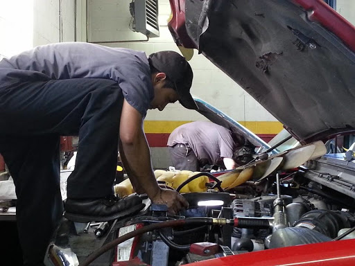 Auto Repair Shop «Mundelein Automotive», reviews and photos, 15 E Maple Ave, Mundelein, IL 60060, USA