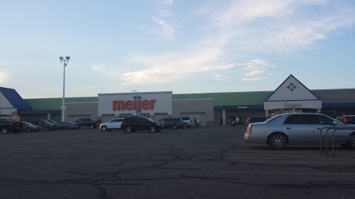 Grocery Store «Meijer», reviews and photos, 8605 E 34th St, Cadillac, MI 49601, USA