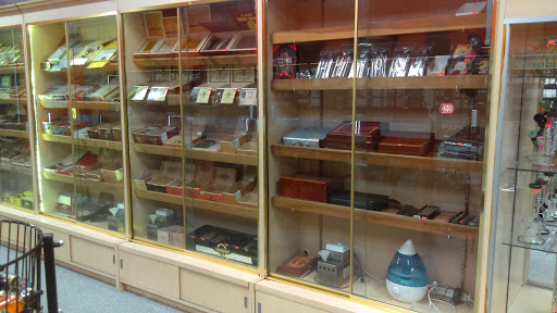 Tobacco Shop «Vape VS Smoke», reviews and photos, 13317 NE 175th St, Woodinville, WA 98072, USA