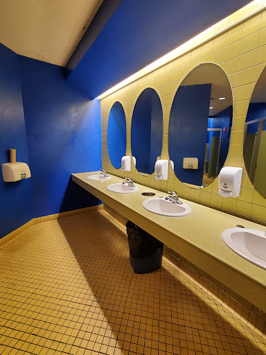 Movie Theater «AMC Pensacola 18», reviews and photos, 6595 North W Street, Pensacola, FL 32505, USA