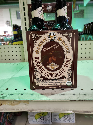 Liquor Store «Cardinal Liquor Depot», reviews and photos, 5114 S Knox Ave, Chicago, IL 60632, USA