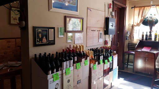 Wine Store «Happy Wine in the Grove», reviews and photos, 2833 Bird Ave, Miami, FL 33133, USA