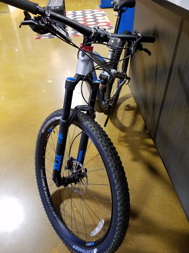 Bicycle Store «Trek Bicycle Store of Middletown», reviews and photos, 500 Route 35 #578, Red Bank, NJ 07701, USA