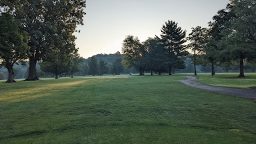 Golf Course «California Golf Course», reviews and photos, 5924 Kellogg Ave, Cincinnati, OH 45228, USA