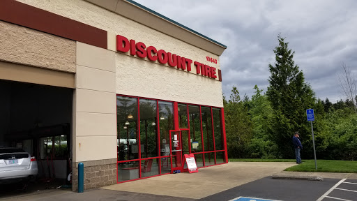 Tire Shop «Discount Tire Store - Beaverton, OR», reviews and photos, 18643 NW Eider Ct, Beaverton, OR 97006, USA