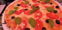 Plats et boissons du Pizzeria Black Pizz' à Foix - n°9
