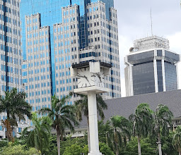 Tugu Jam MH Thamrin photo